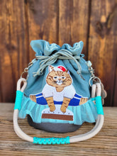 画像をギャラリービューアに読み込む, 跳び箱猫ちゃん　巾着｜Shop IRIE （ショップアイリー）
