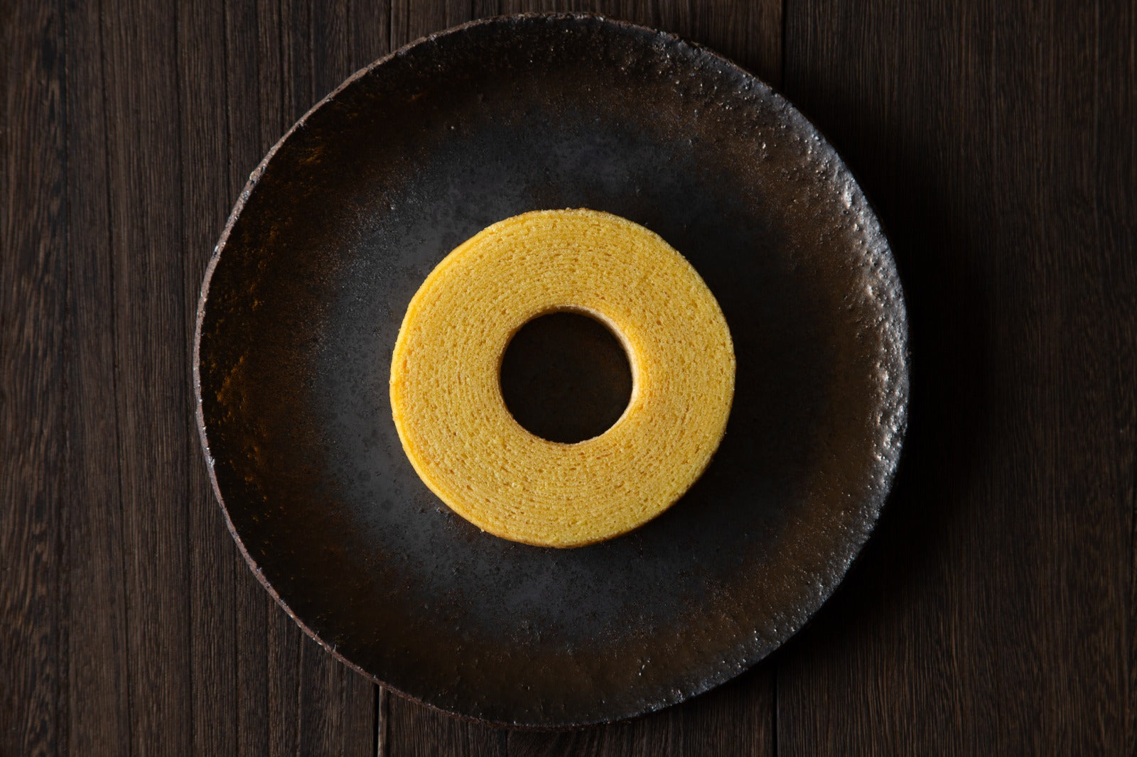 玄米粉バウムクーヘン・塩玄米｜バウムクーヘン工房　結びの木（バウムクーヘンコウボウムスビノキ）