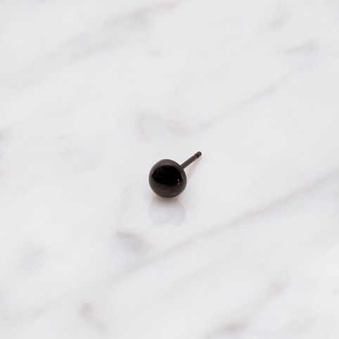 moonsunseek333 black seek sun ピアスK18イエローゴールド(ブラックコーティング)｜moonsunseek333（ムーンサンシーク）