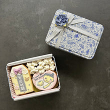 画像をギャラリービューアに読み込む, 安心素材の安産祈願クッキー缶｜ATELIER CHUCOLA（アトリエチュコラ）
