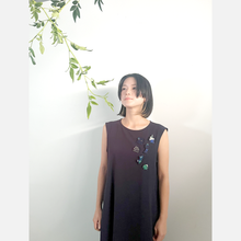 画像をギャラリービューアに読み込む, 刺繍ブローチ / ガーデンハウス｜studio bansoko（スタジオバンソウコウ）
