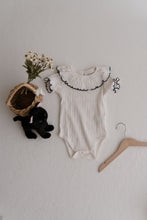 画像をギャラリービューアに読み込む, 【Milky cream】 -Ruffly cotton rompers｜Bébémoose （ベベムース）
