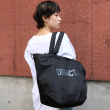 画像をギャラリービューアに読み込む, Waterproof 2Way Bag  [Black]｜DEFACT（デファクト）
