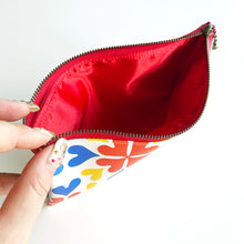 画像をギャラリービューアに読み込む, フラットポーチ Flat Pouch "Popping LOVE flower” _ Mondrian｜asugatic（アシュガティック）
