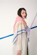 画像をギャラリービューアに読み込む, '極細コットン播州織ストール　Mサイズ　col:コーラル(CRL)｜POLS（ポルス）｜POLS（ポルス）

