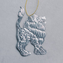画像をギャラリービューアに読み込む, Metal Embossed Ornament - Lion -｜SZIAOREO ARTWORKS（シアオレオアートワークス）
