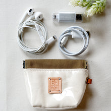 画像をギャラリービューアに読み込む, イヤホンポーチ／ガジェットポーチ／ケーブルポーチ（生成帆布＋PVC）| 鍵、イヤホン、ケーブルなどの収納・持ち運びに便利 | 実用的 | 男前 | ギフト | クリスマスプレゼント | 誕生日 | バレンタイン | プチギフト | 男性 | 女性 | メンズ | ユニセックス｜Des Ailes（デゼル）（デゼル）
