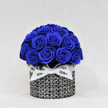 画像をギャラリービューアに読み込む, 尾州ツイードボウルブーケ 華絹〈青バラ30本〉｜日本製グリッターローズ｜IRiller（アイリエ）
