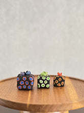 画像をギャラリービューアに読み込む, □+ドット柄： 炭団オブジェ｜櫂の炭（カイノスミ）

