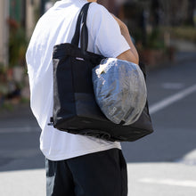 画像をギャラリービューアに読み込む, Helmet Bag with Dyneema®(Gray)｜LIFEWORKPRODUCTS（ライフワークプロダクツ）
