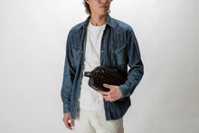 画像をギャラリービューアに読み込む, Tajima Cowhide　2Wayポーチ｜D.L.P.（ディーエルピー）
