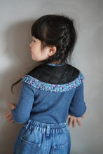 画像をギャラリービューアに読み込む, quilted frill collar (black quilt×blue liberty print)｜RonRon baby &amp; mom（ロンロンベビーアンドマム）
