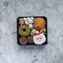 画像をギャラリービューアに読み込む, 12月のクッキー缶｜サンタとクリスマス｜CafeCacapo（カフェカカポ）
