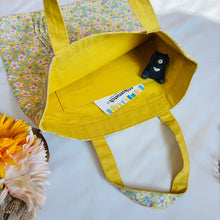 画像をギャラリービューアに読み込む, ウェーブタックトートバッグ（黄・花）｜Nikomatch（ニコマッチ）
