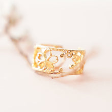 画像をギャラリービューアに読み込む, 桜舞う透かしのオープンリング｜poonys（プーニーズ）
