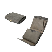 画像をギャラリービューアに読み込む, 圧倒的な携行性！カードサイズの極小三つ折り財布『timik ティミック』｜STUDIUM（ストゥディウム）
