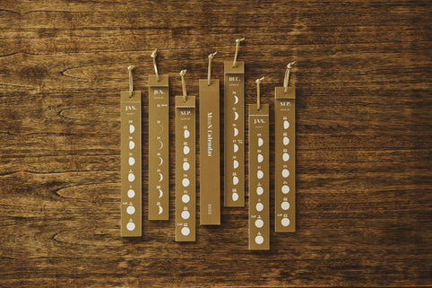 NUDE LAMP 2026 ムーンカレンダー 　MOON Calendar（週めくり／短冊形）｜NUDE LAMP（ヌードランプ）