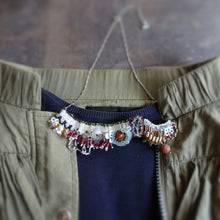 画像をギャラリービューアに読み込む, 冬の街//立体刺繍ネックレス｜hanmmmo（ハンモ）
