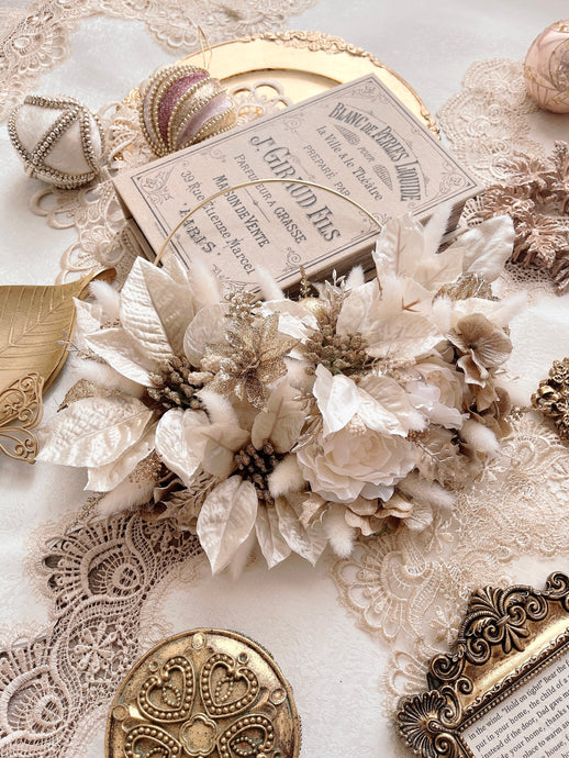 flowers luciole フープ型ホワイトクリスマスリース｜flowers luciole（フラワーズ　ルシオール）