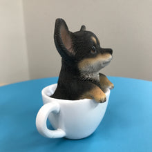 画像をギャラリービューアに読み込む, ティーカップのブラックタンチワワ｜WooBia（ウービア）
