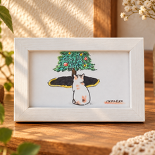 画像をギャラリービューアに読み込む, クリスマスツリー　三毛猫｜猪猫（イノネコ）

