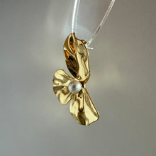 画像をギャラリービューアに読み込む, ゴールドフラワーピアス｜Novedad.（ノベダ）
