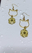 画像をギャラリービューアに読み込む, 猫耳カットと花モチーフピアス｜mimine（ミミンヌ）
