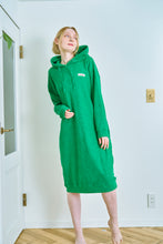 画像をギャラリービューアに読み込む, 両面パイルロングフードワンピ グリーン｜mucava（ムカバ）
