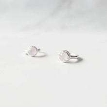 画像をギャラリービューアに読み込む, ピンクオパール・シルバー925ハギーピアス｜SMUK（スムーク）
