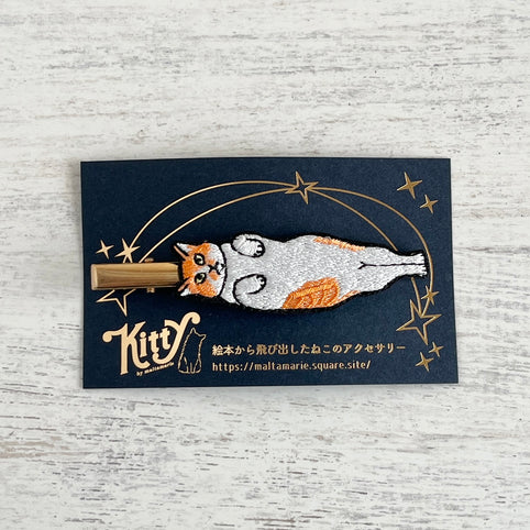 maltamarie へそ天で眠るネコ・ボブの髪飾り｜maltamarie（マルタマリエ）