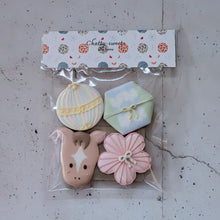 画像をギャラリービューアに読み込む, ＜年始のプレゼントに＞午年アイシングクッキー4枚セット｜Chatty-sweets（チャティースイーツ）
