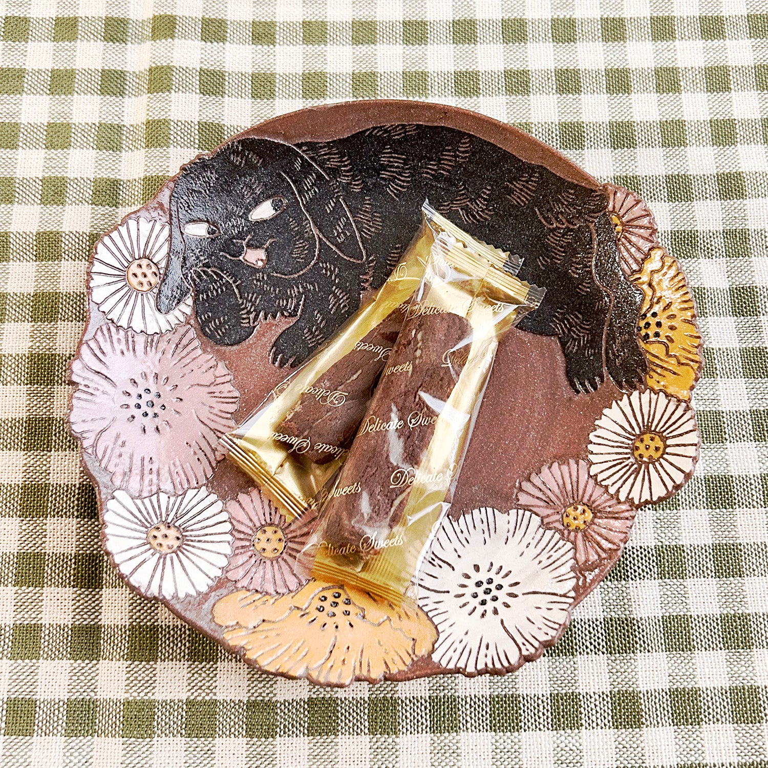 プレート くろうさぎリース A｜ヨシウラチヒロ