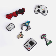 画像をギャラリービューアに読み込む, 刺繍ブローチ / クレーンゲーム｜studio bansoko（スタジオバンソウコウ）
