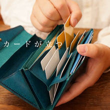 画像をギャラリービューアに読み込む, 「カードが立つ／小銭が広がる」小さい長財布 stand up wallet GA/ graffi（スタンドアップウォレットGA/ グラフィー）｜STUDIUM（ストゥディウム）
