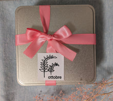 画像をギャラリービューアに読み込む, 苺とチョコのクッキー缶｜ottobre（オットーブレ）
