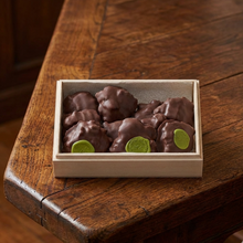 画像をギャラリービューアに読み込む, ピスタチオのザクザクショコラ｜アントワーヌ・カレーム
