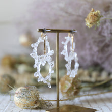 画像をギャラリービューアに読み込む, crown of baby&#39;s breath -mini double- (white/gold)（ピアス/イヤリング）｜FT2 works（エフティーツーワークス）｜FT2 works（エフティーツーワークス）
