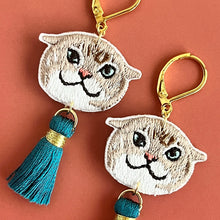 画像をギャラリービューアに読み込む, イカ耳になるネコ・新茶の耳飾り｜maltamarie（マルタマリエ）
