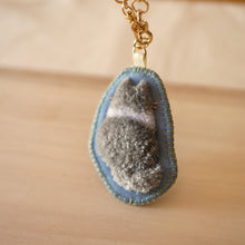 画像をギャラリービューアに読み込む, 和み猫のバッグチャーム　長毛グレー｜Little Plum（リトルプラム）
