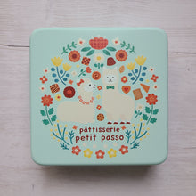 画像をギャラリービューアに読み込む, パッソくんのクッキー缶｜patisserie petit passo（パティスリープティパッソ）
