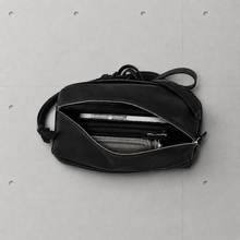 画像をギャラリービューアに読み込む, Mini Shoulder / Pure Black｜MahL（マール）

