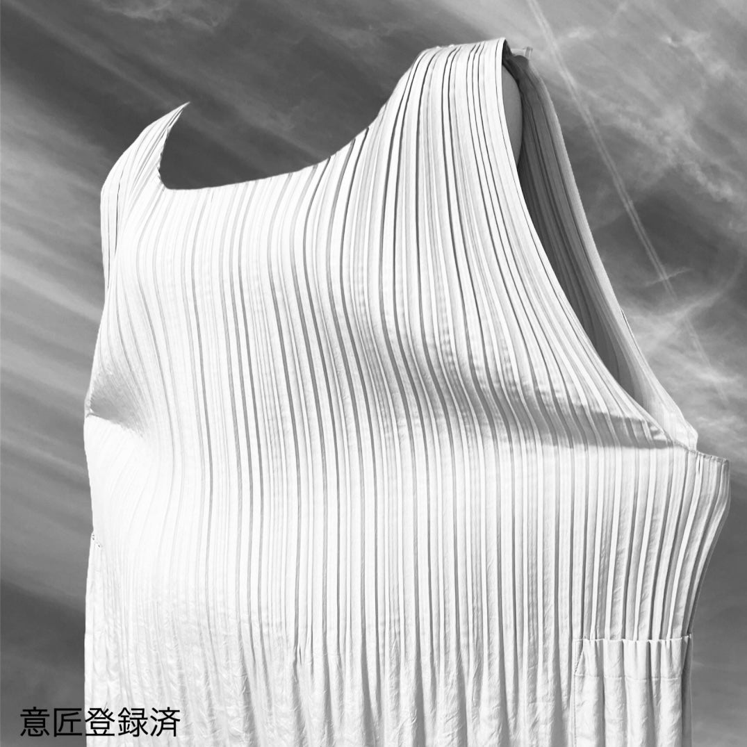 T-Prati 5 ブラック × 肩配色 2Way Pratique Dress｜MONCOEUR