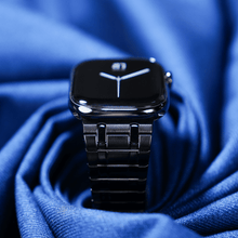 画像をギャラリービューアに読み込む, Apple Watch Band LINEAR-001 - Black｜Bandee Joy（バンディージョイ）
