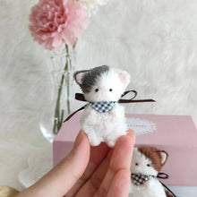 画像をギャラリービューアに読み込む, 手縫いの小さなぬいぐるみ｜こねこの双子ちゃん① BOX付｜spoon friends（スプーンフレンズ）
