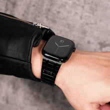 画像をギャラリービューアに読み込む, Apple Watch Band LINEAR-001 - Black｜Bandee Joy（バンディージョイ）
