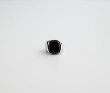 画像をギャラリービューアに読み込む, NaturalStone &quot;Onyx&quot; Stainless Signet Ring｜F JewelryProducts（エフジュエリープロダクツ）
