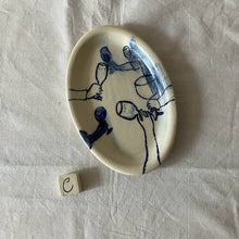 画像をギャラリービューアに読み込む, ワイングラスでカンパイオーバル皿｜とうげい hanaga（トウゲイ　ハナガ）
