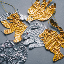 画像をギャラリービューアに読み込む, Metal Embossed Ornament - Rabbit -｜SZIAOREO ARTWORKS（シアオレオアートワークス）
