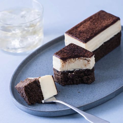 ティラミス専門店Tiramisu No.6 THE TIRAMISU CAKE -original-｜ティラミス専門店Tiramisu No.6（ティラミスセンモンテンティラミスナンバーシックス）