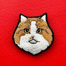 画像をギャラリービューアに読み込む, 触りたくなるようなモフモフのネコ・コロンのブローチ｜maltamarie（マルタマリエ）
